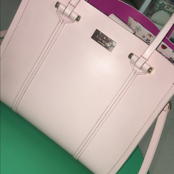 Kate Spade - Picture 2 of 6